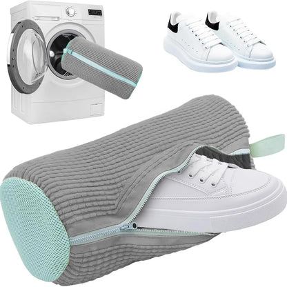 Washing Machine Shoe Cleaning Bag—Protects footwear during the wash cycle.